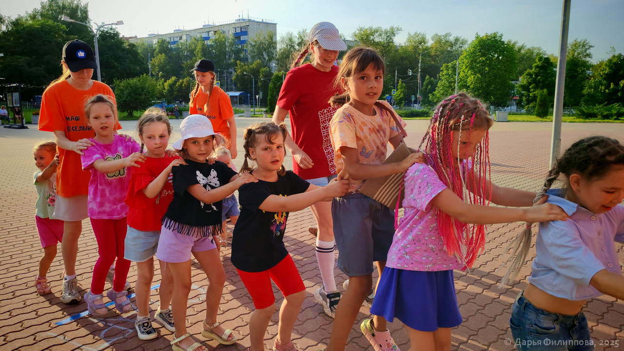 наш веселый двор