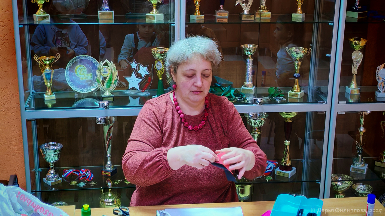 снегири