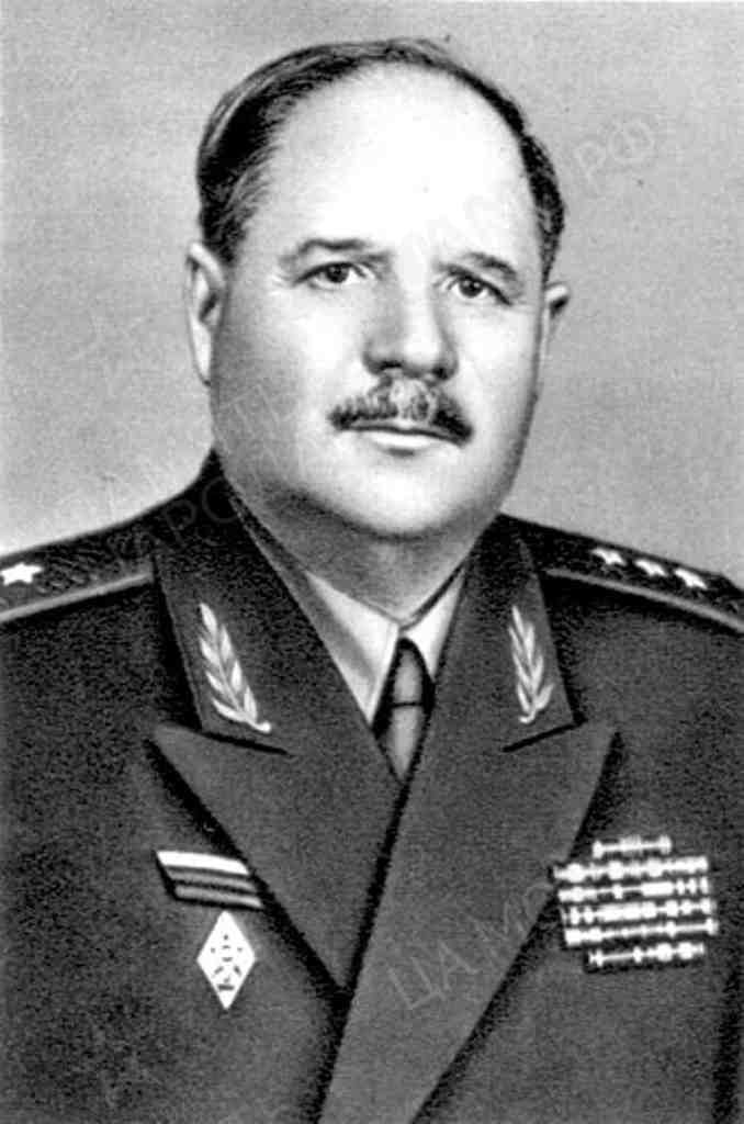 Командующий 50-й армии генерал-лейтенант Болдин Иван Васильевич