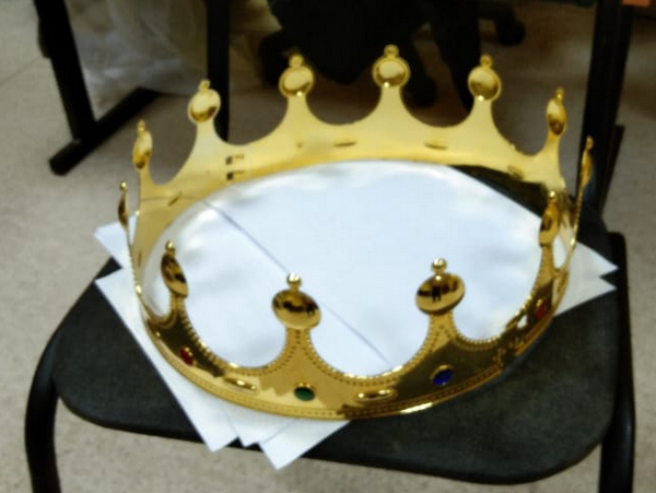 Игрушечная корона